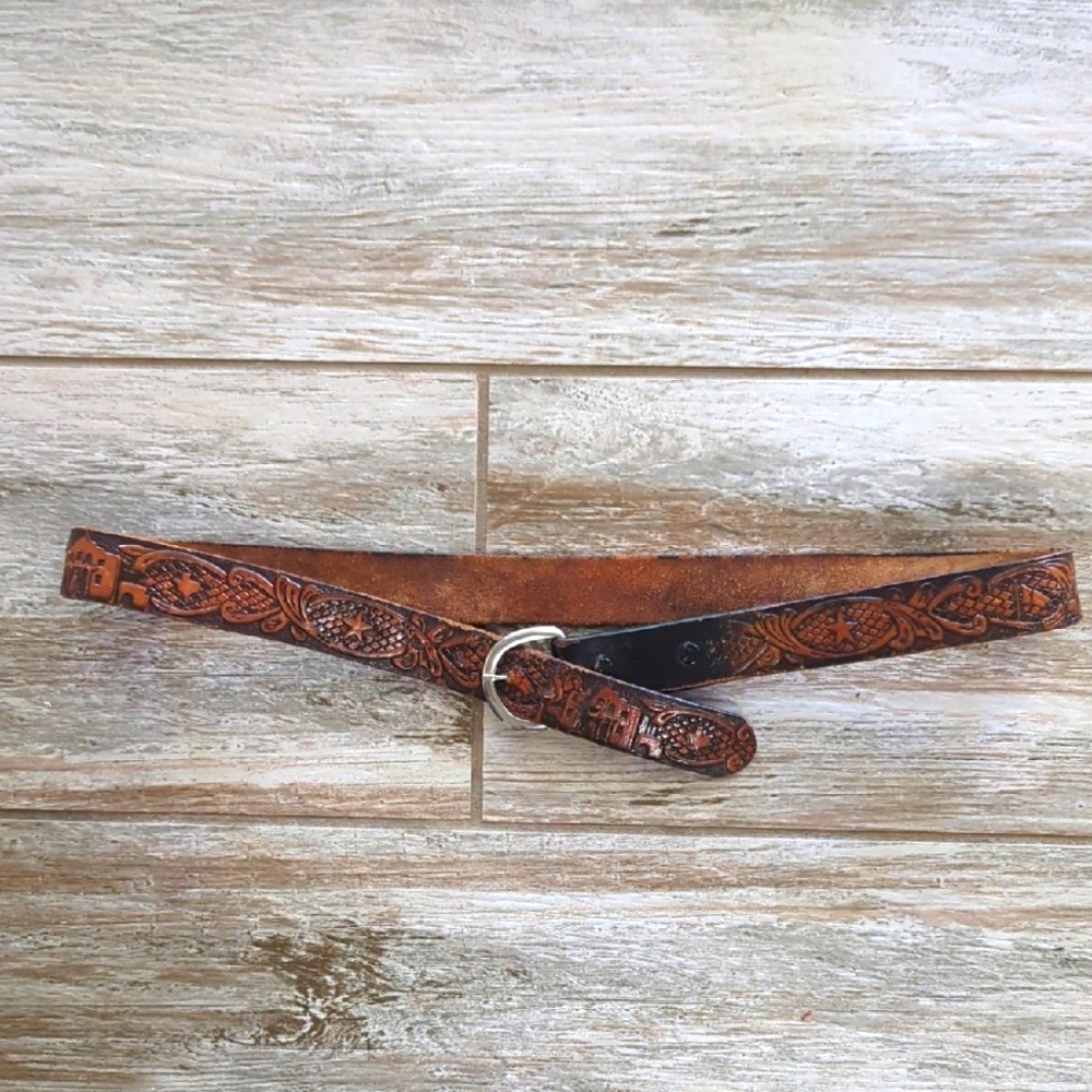 Vintage Hand Tooled Leather Texas Souvenir Belt Alamo Lone Star Flag 32 - Picture 3 of 10